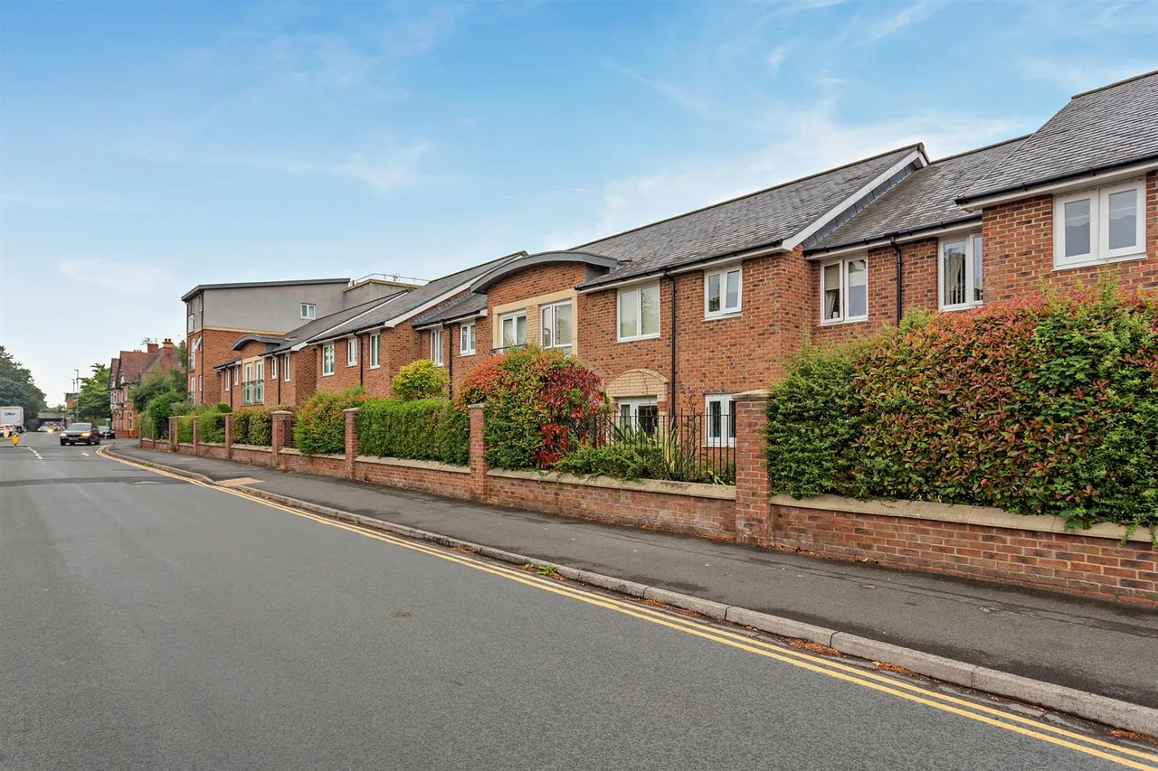 Malpas Road, Northallerton, DL7, photo 12