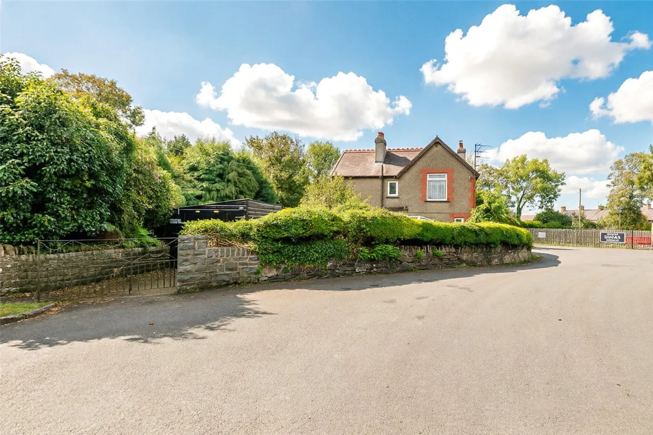 Dinas, Caernarfon, LL54, photo 13