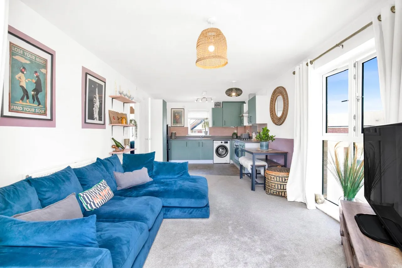 Douglas Drive, Bordon, GU35, photo 3