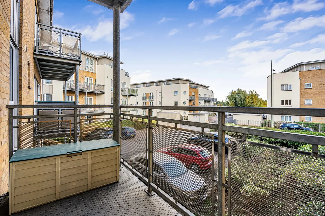Bridge Wharf, Chertsey, KT16, photo 13