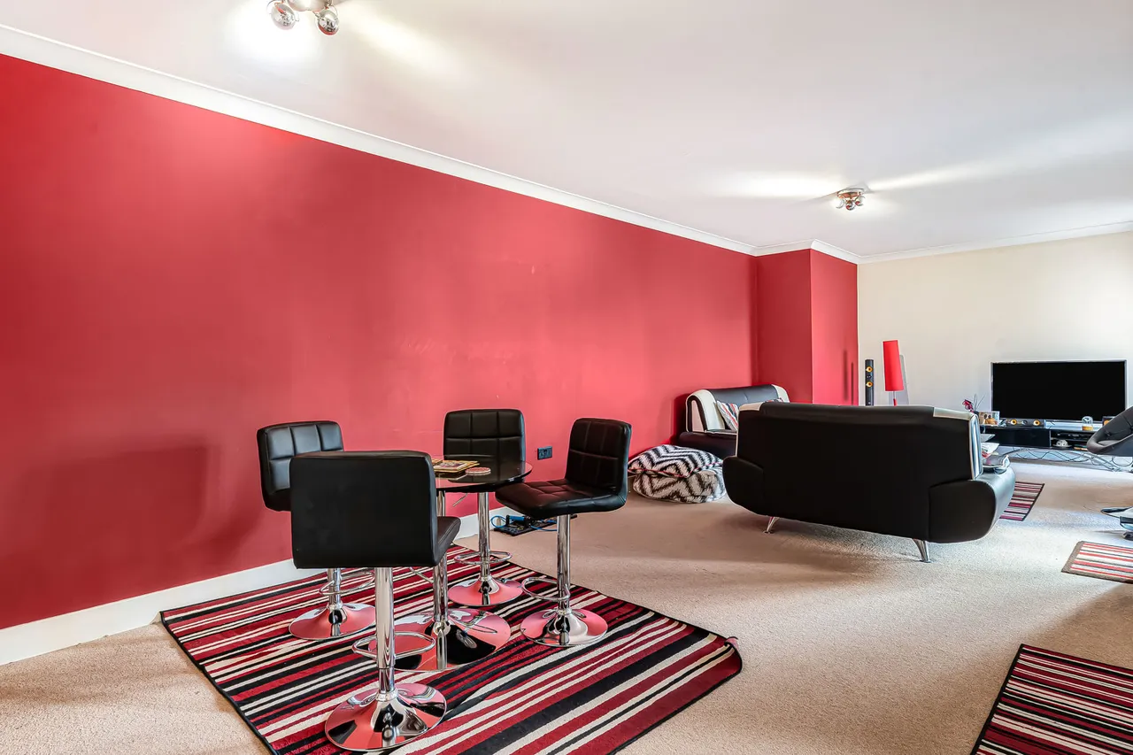Bridge Wharf, Chertsey, KT16, photo 9