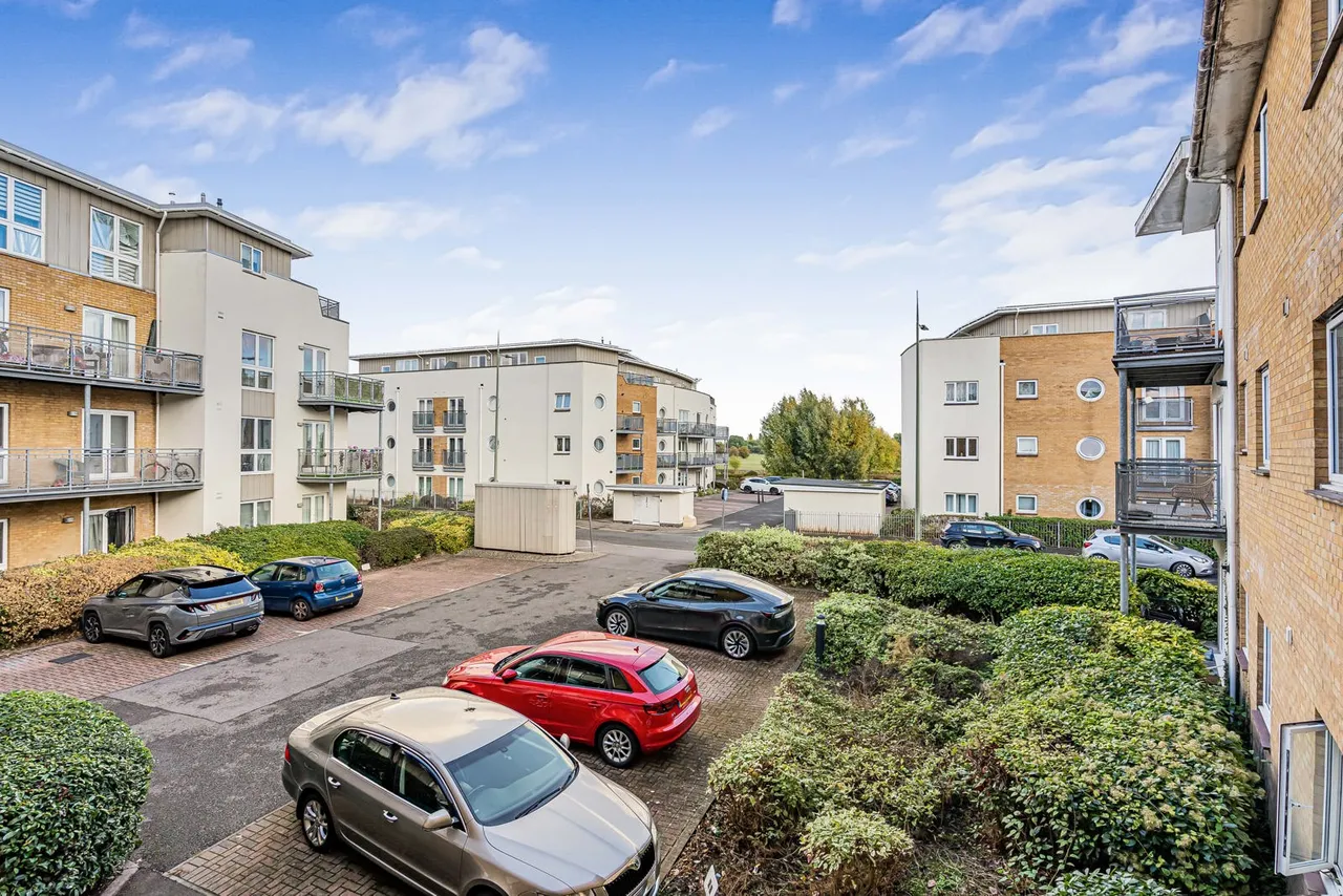 Bridge Wharf, Chertsey, KT16, photo 15