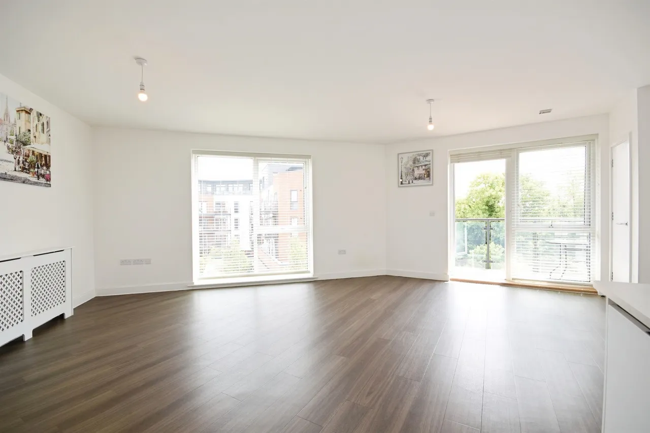 Jackdaw Close, Romford, RM3, photo 4