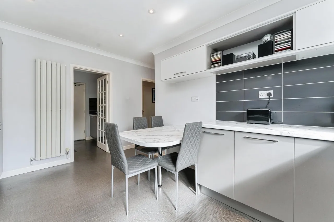 Noel Murless Drive, Newmarket, CB8, photo 11