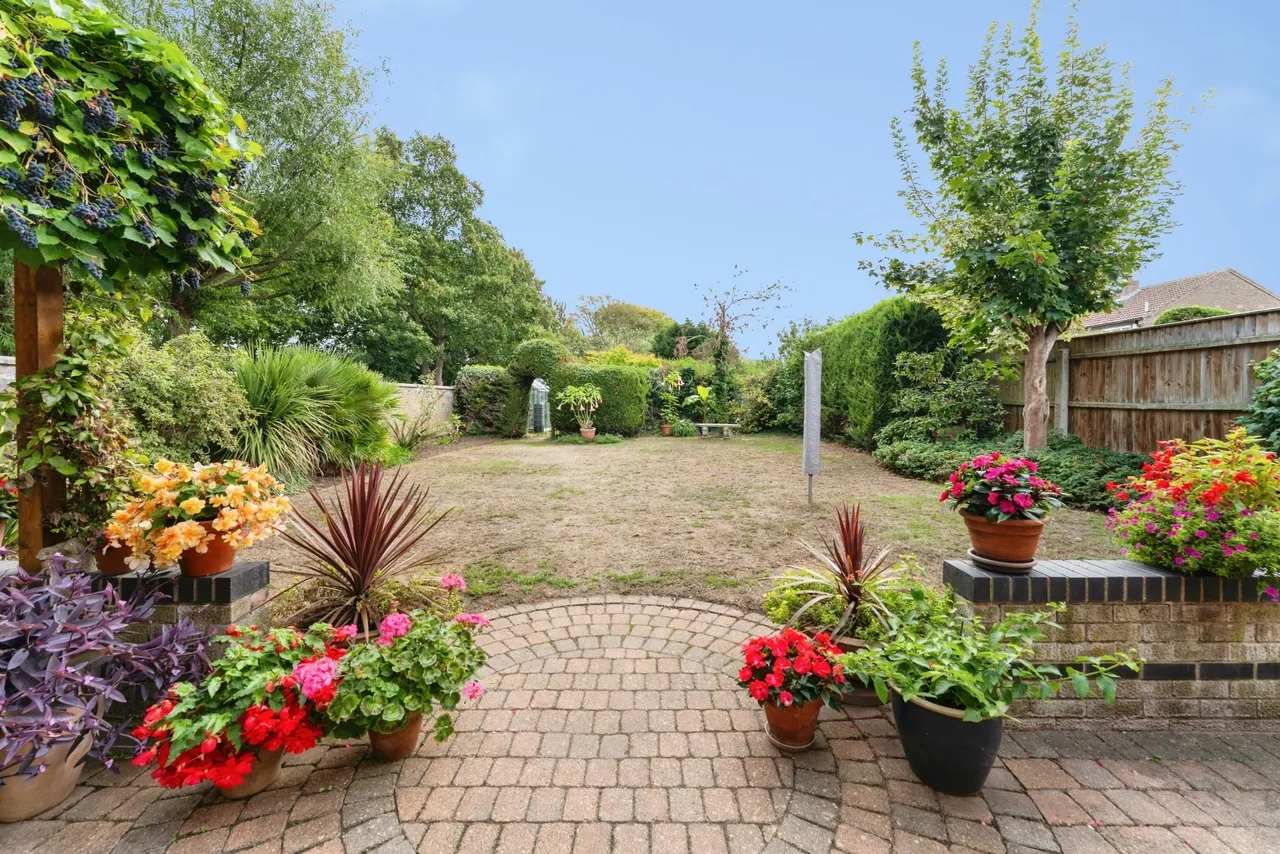 4 bed house for sale, Noel Murless Drive, Newmarket, CB8