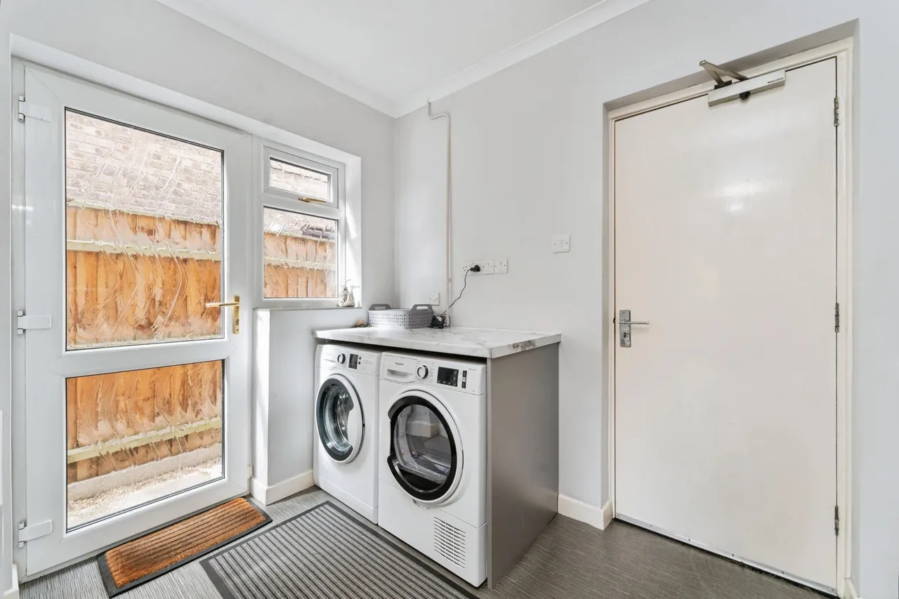 Noel Murless Drive, Newmarket, CB8, photo 12