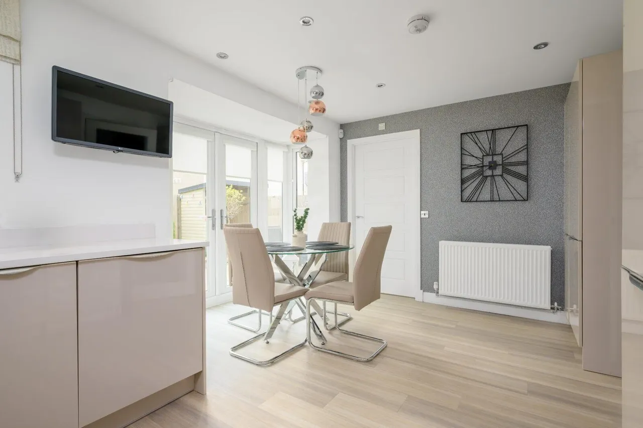 Honeysuckle Drive, Cumbernauld, G68 9GF, photo 8