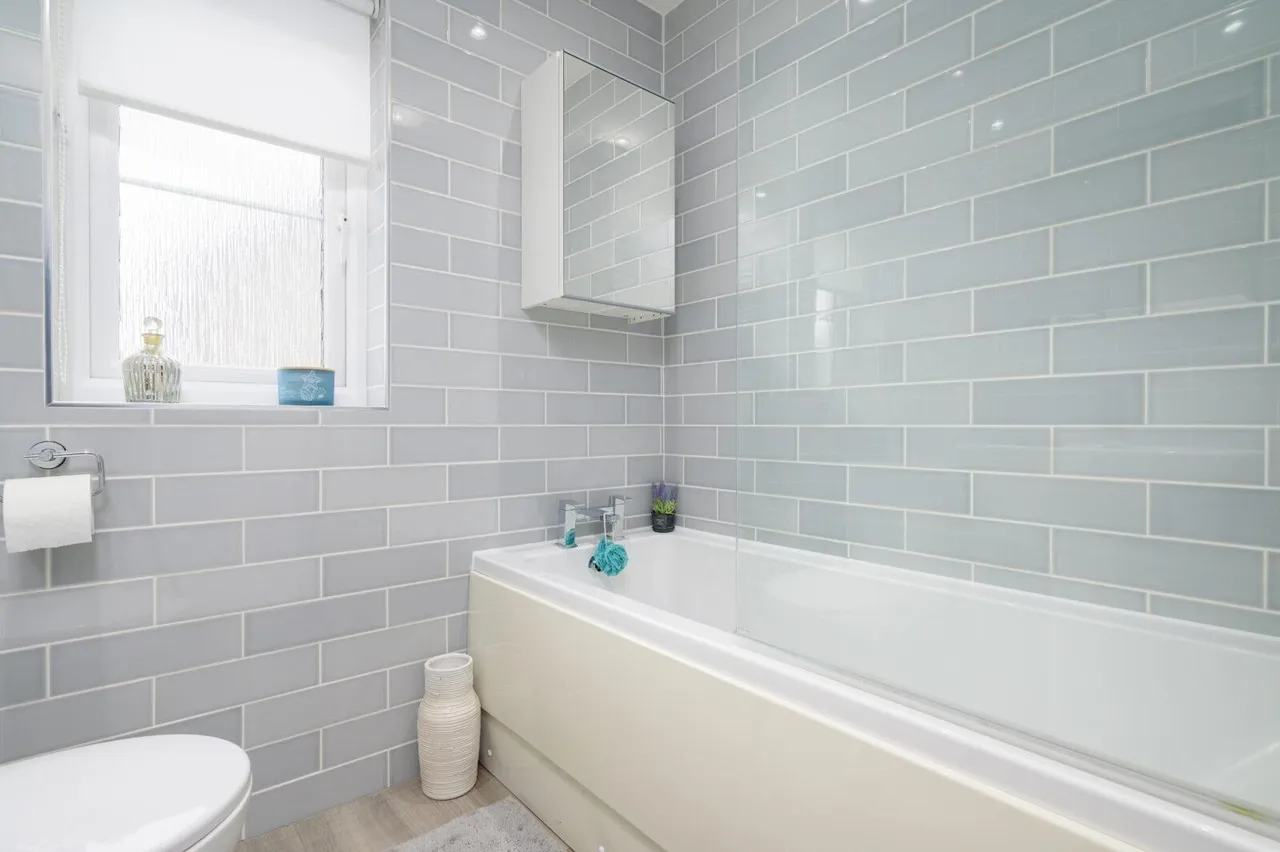 Honeysuckle Drive, Cumbernauld, G68 9GF, photo 15