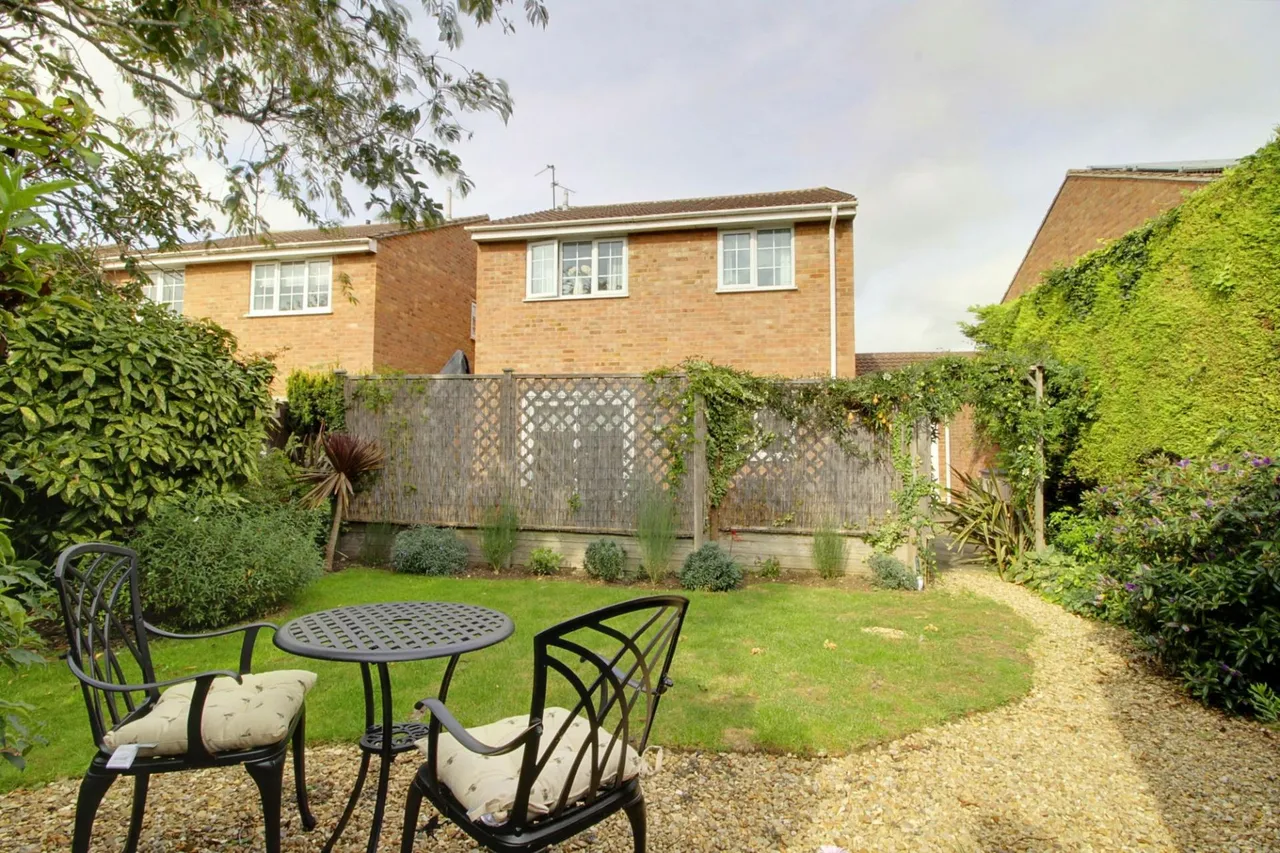 Swift Close, Deeping St. James, PE6, photo 19