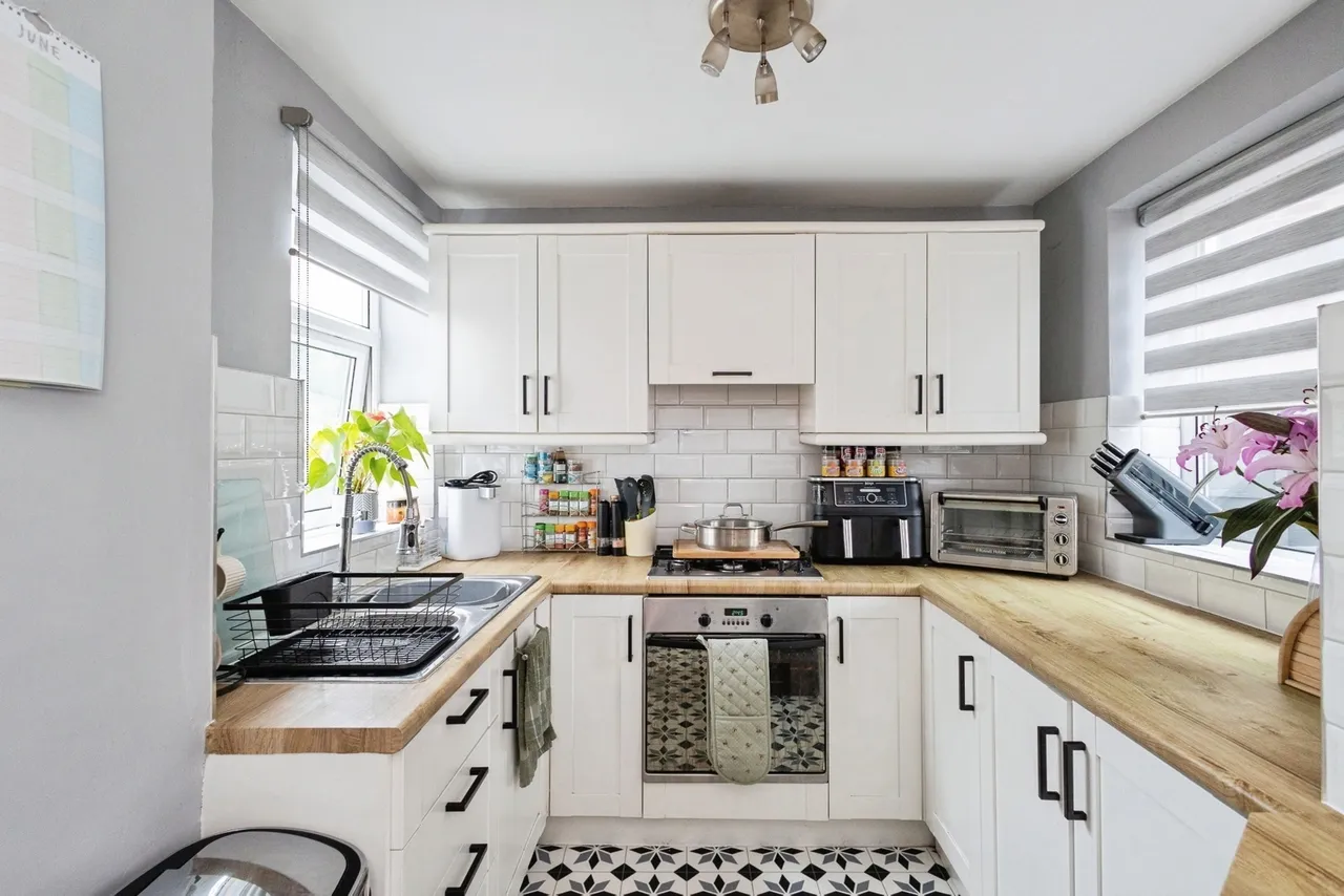Kersal Hall Avenue, SALFORD, Lancashire, M7, photo 9