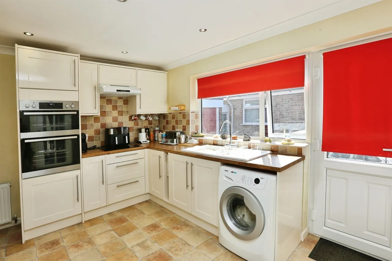 Argyle Crescent, Fareham, PO15, photo 3