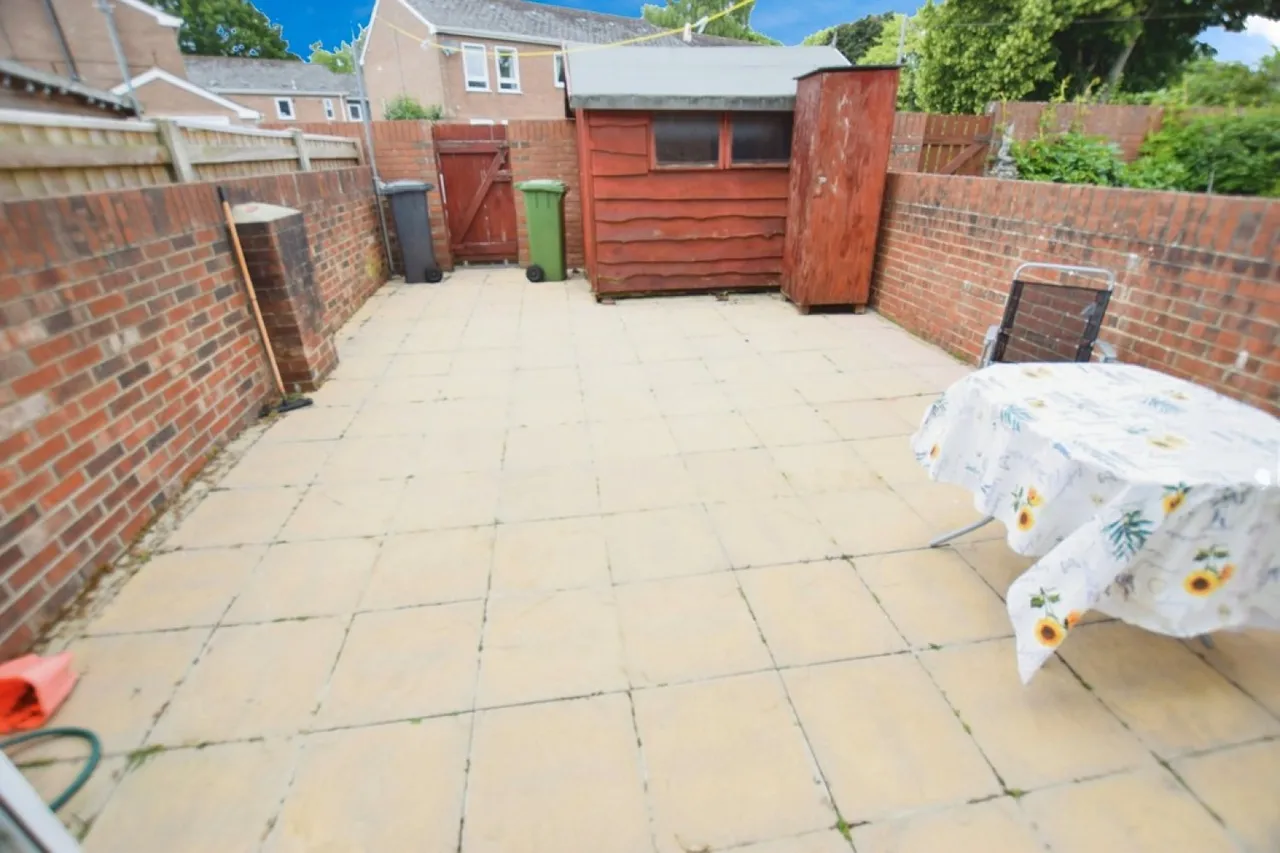 Bishop Westall Road, Exeter, Devon, photo 10