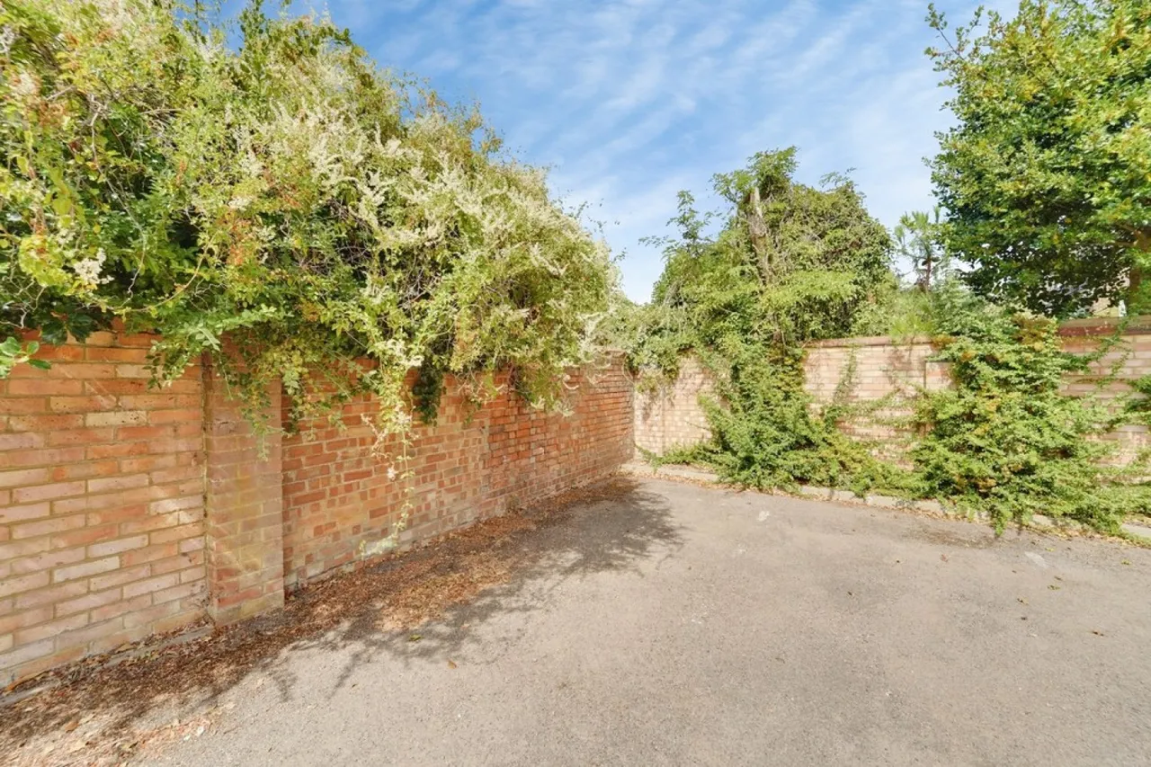 Tennyson Road, Bedford, MK40, photo 15