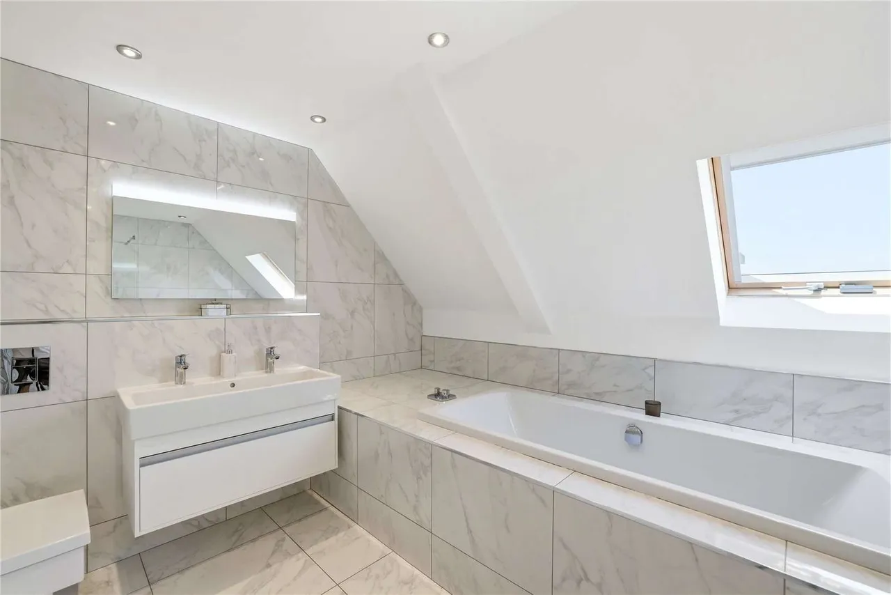 Middlewich Road, Knutsford, WA16, photo 22