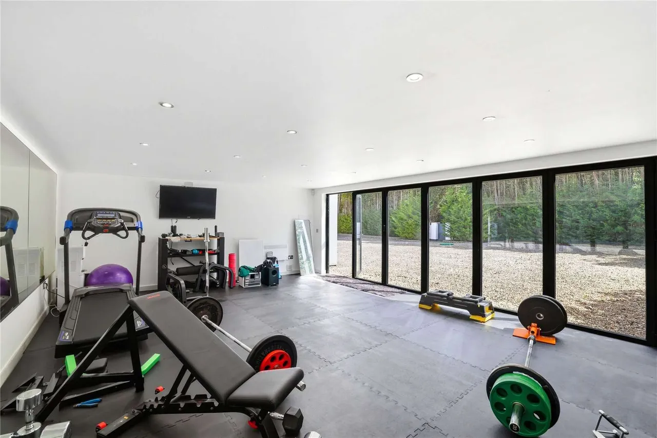 Middlewich Road, Knutsford, WA16, photo 23