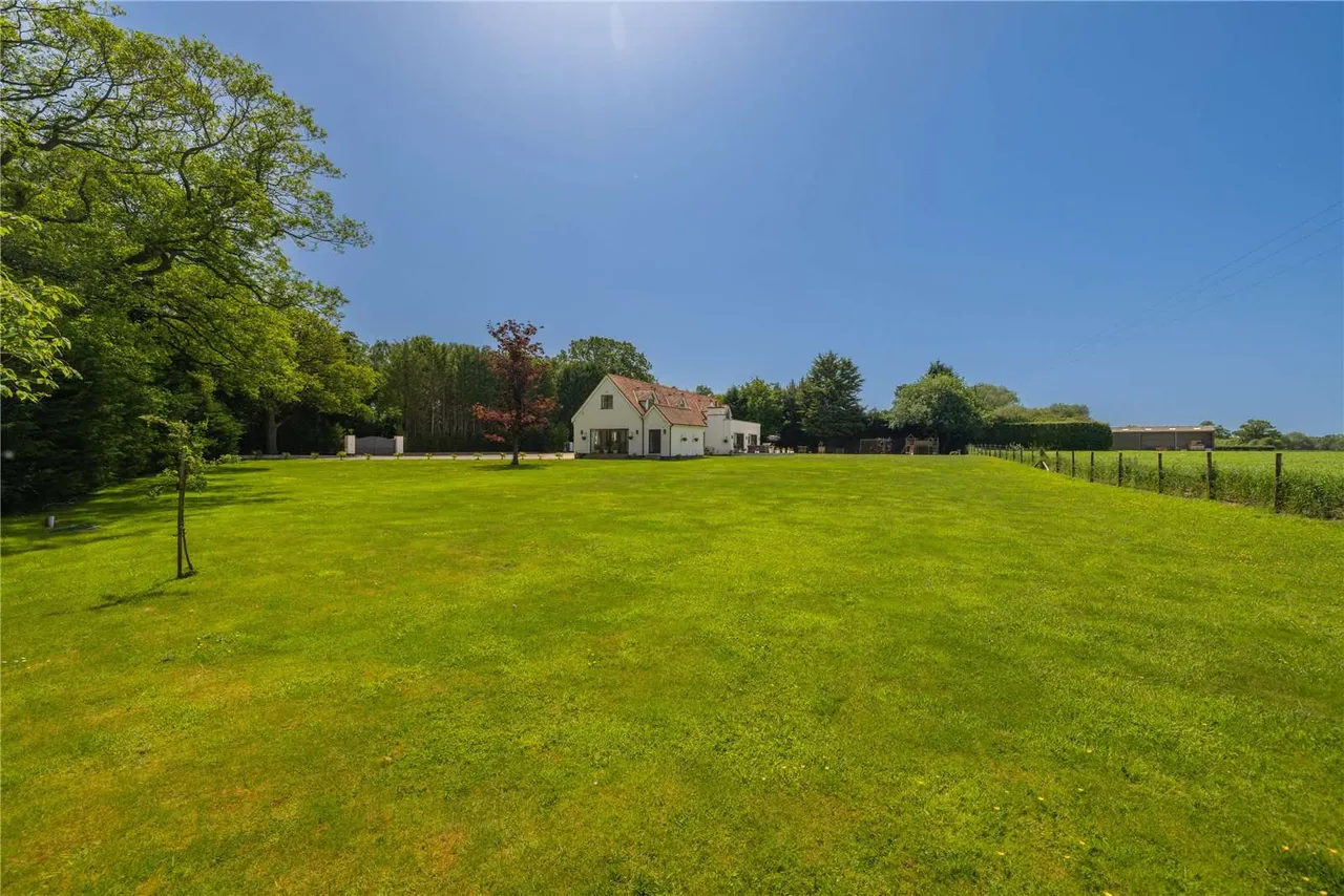 Middlewich Road, Knutsford, WA16, photo 2