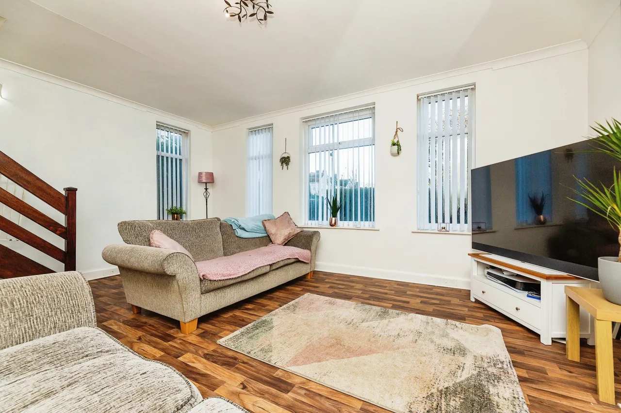 Sycamore House Road, Sheffield, South Yorkshire, S5, photo 4