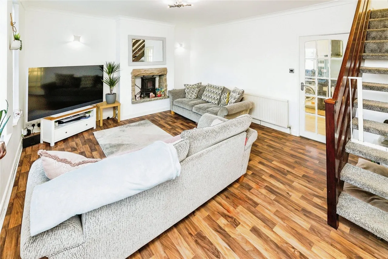 Sycamore House Road, Sheffield, South Yorkshire, S5, photo 3