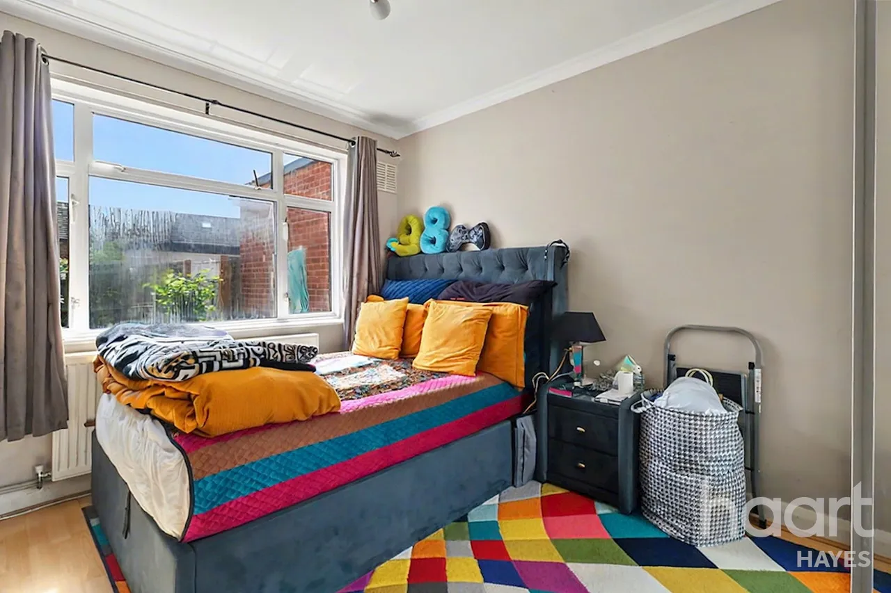 Willow Tree Lane, Hayes, UB4, photo 6