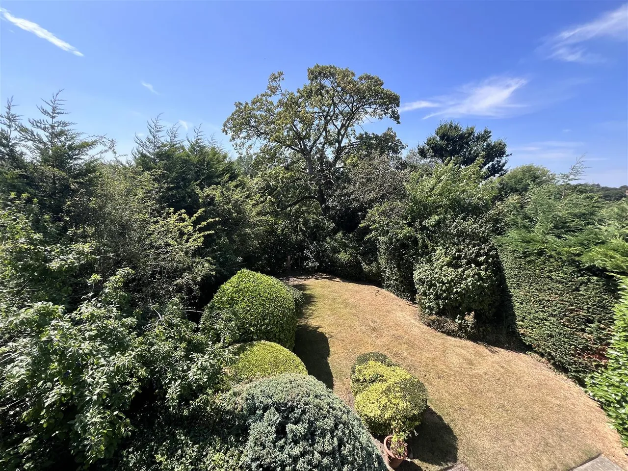 Valley Drive, Handforth, SK9, photo 13