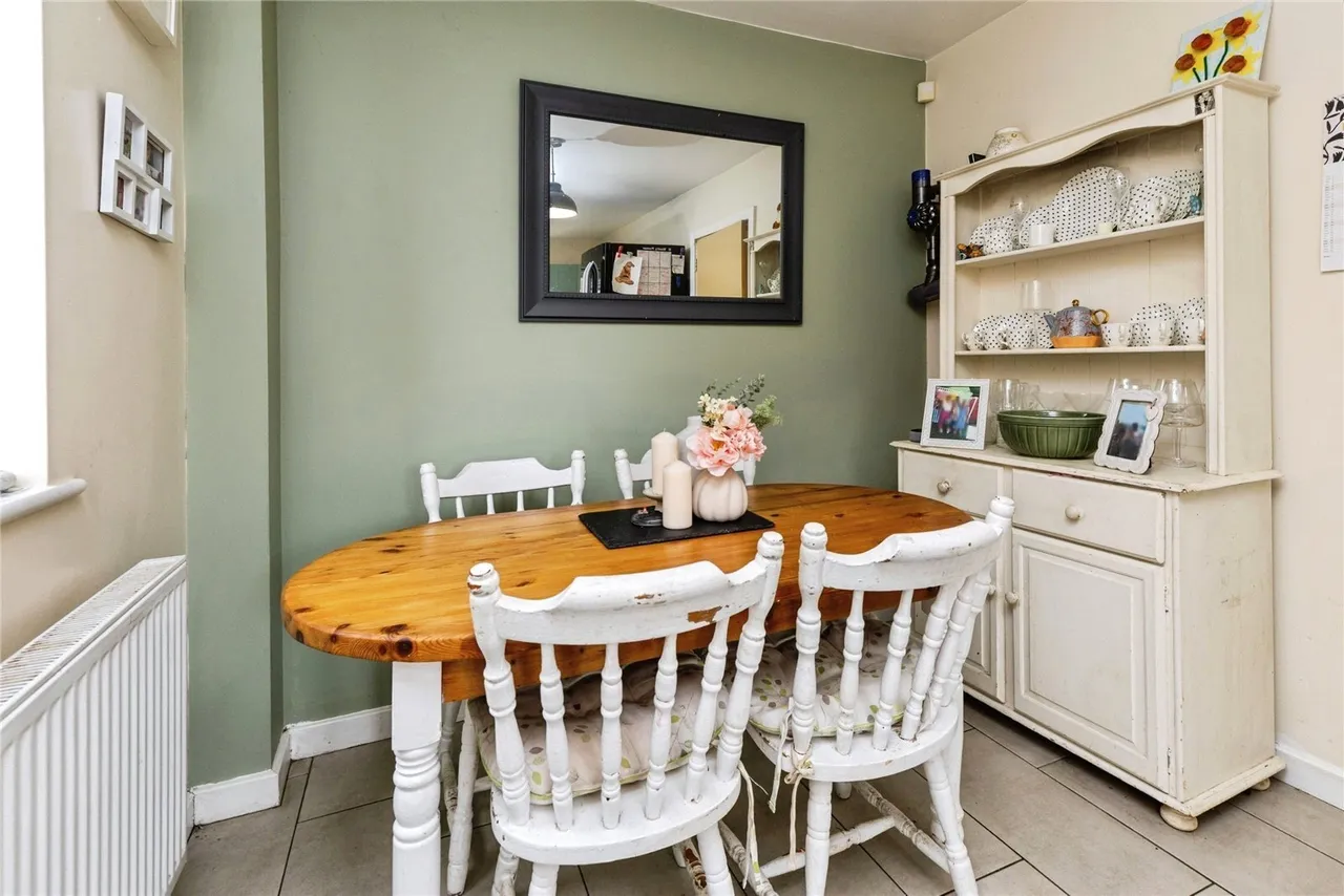 Cae'r Efail, Acrefair, LL14, photo 7
