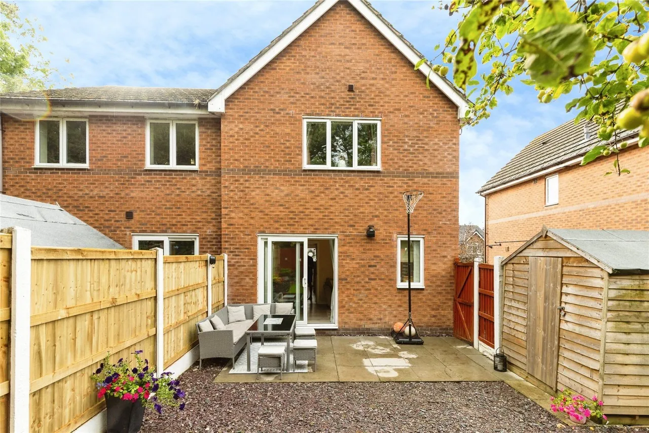 Cae'r Efail, Acrefair, LL14, photo 3