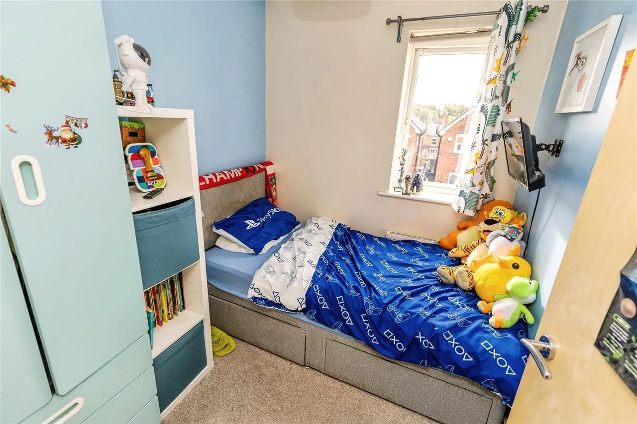 Cae'r Efail, Acrefair, LL14, photo 11