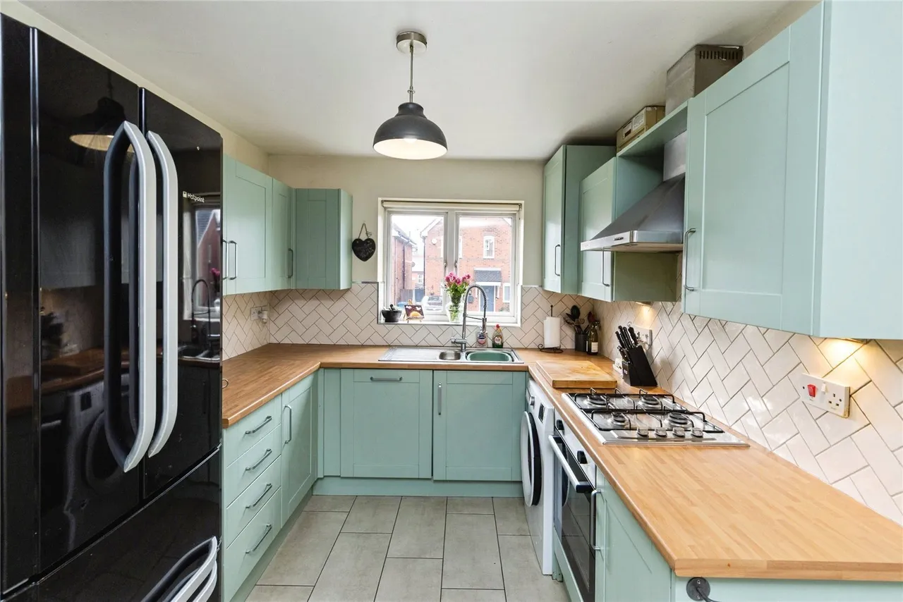 Cae'r Efail, Acrefair, LL14, photo 5
