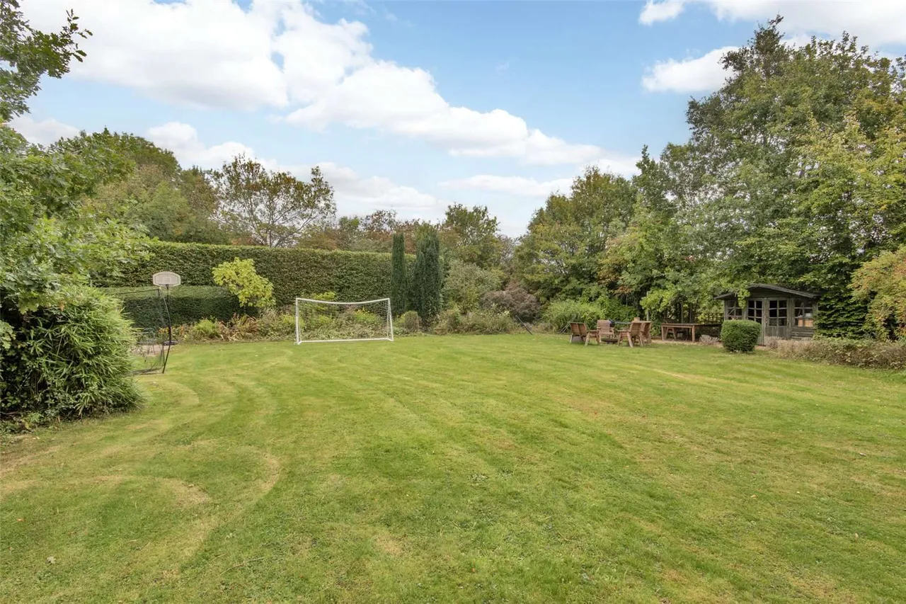Bishops Lane, Hunton, ME15, photo 21