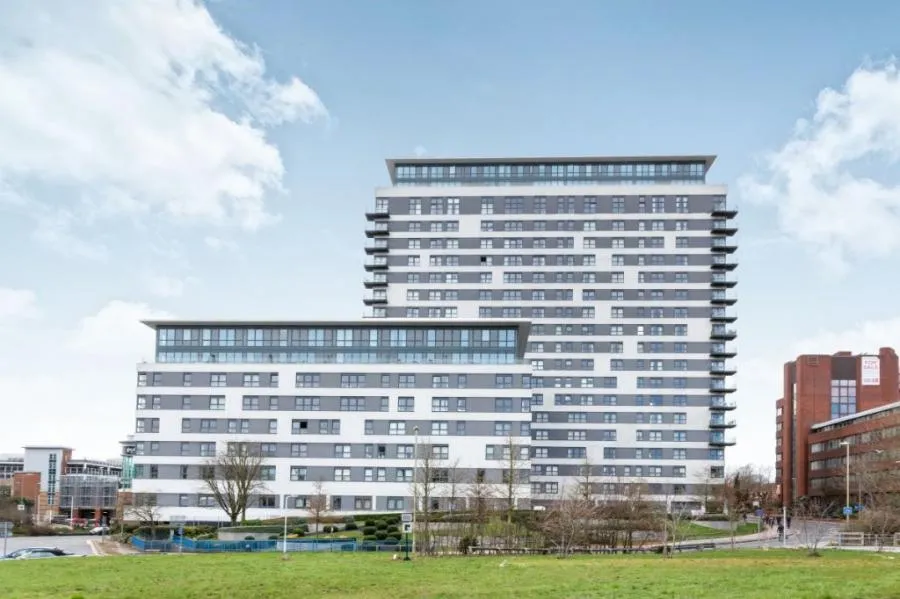 2 bed flat for sale, Alencon Link, Basingstoke, RG21