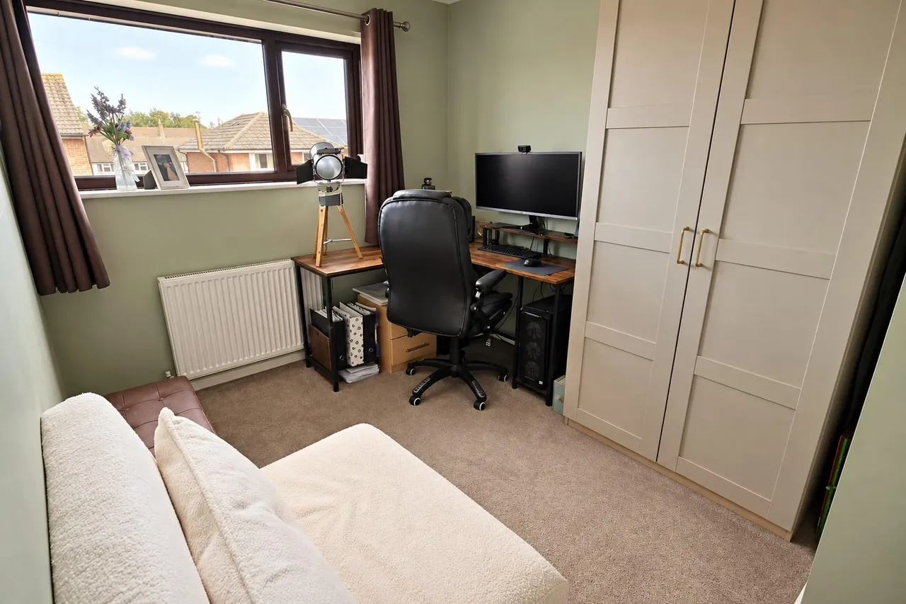 Andrews Close, Chippenham, photo 10
