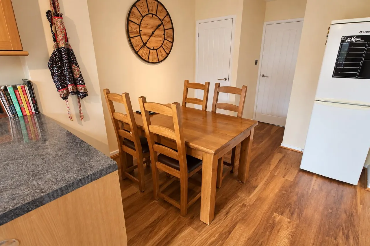 Andrews Close, Chippenham, photo 6