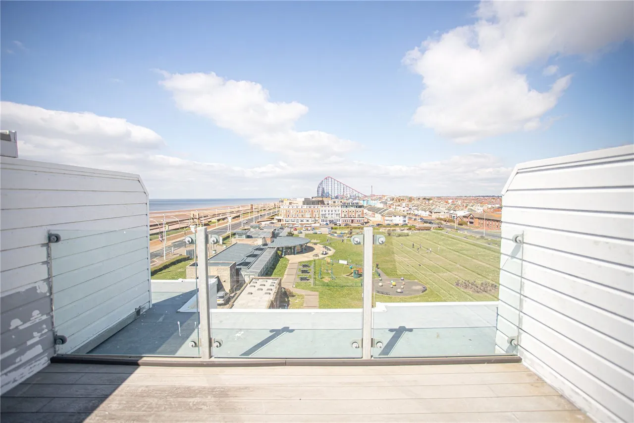 New South Promenade, Blackpool, FY4, photo 15
