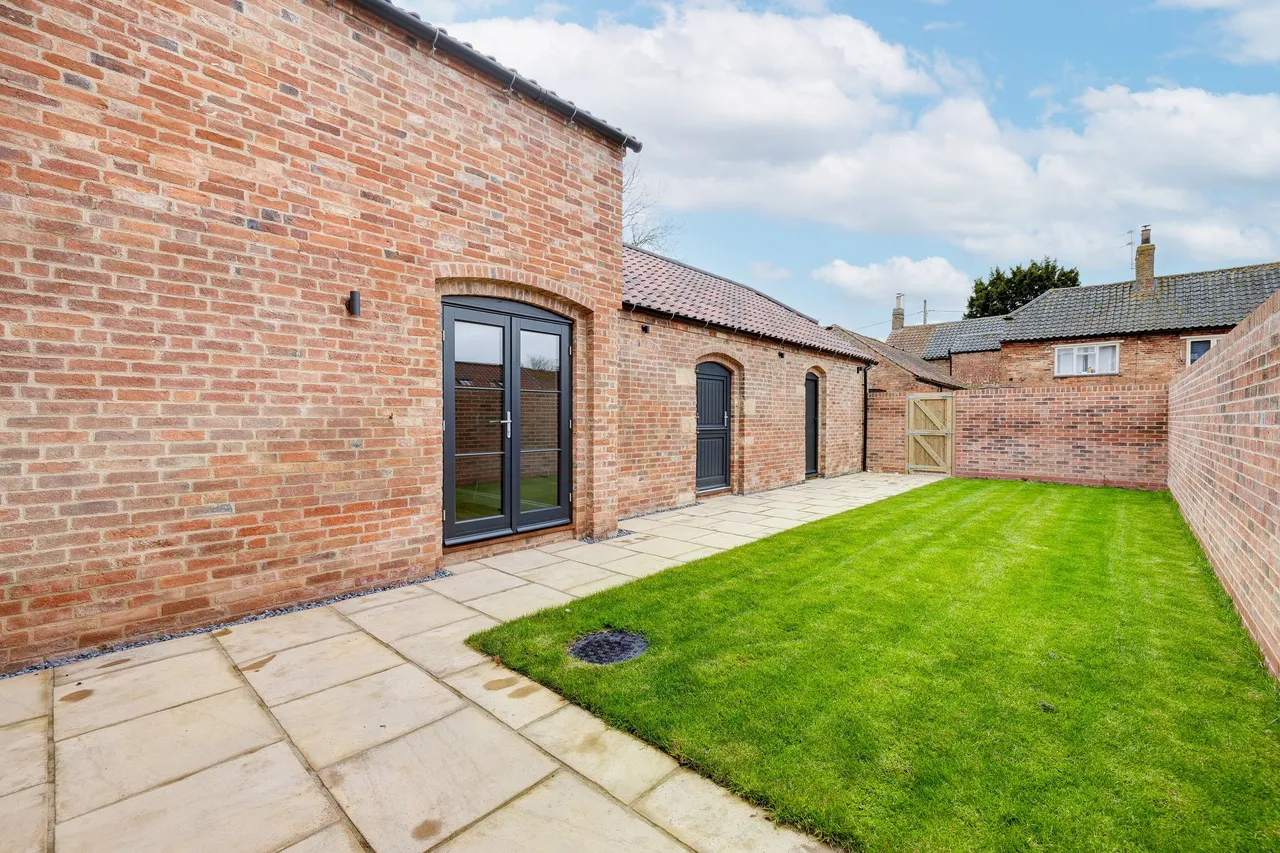Overfields Barn, Belvoir Road, Redmile NG13, photo 21
