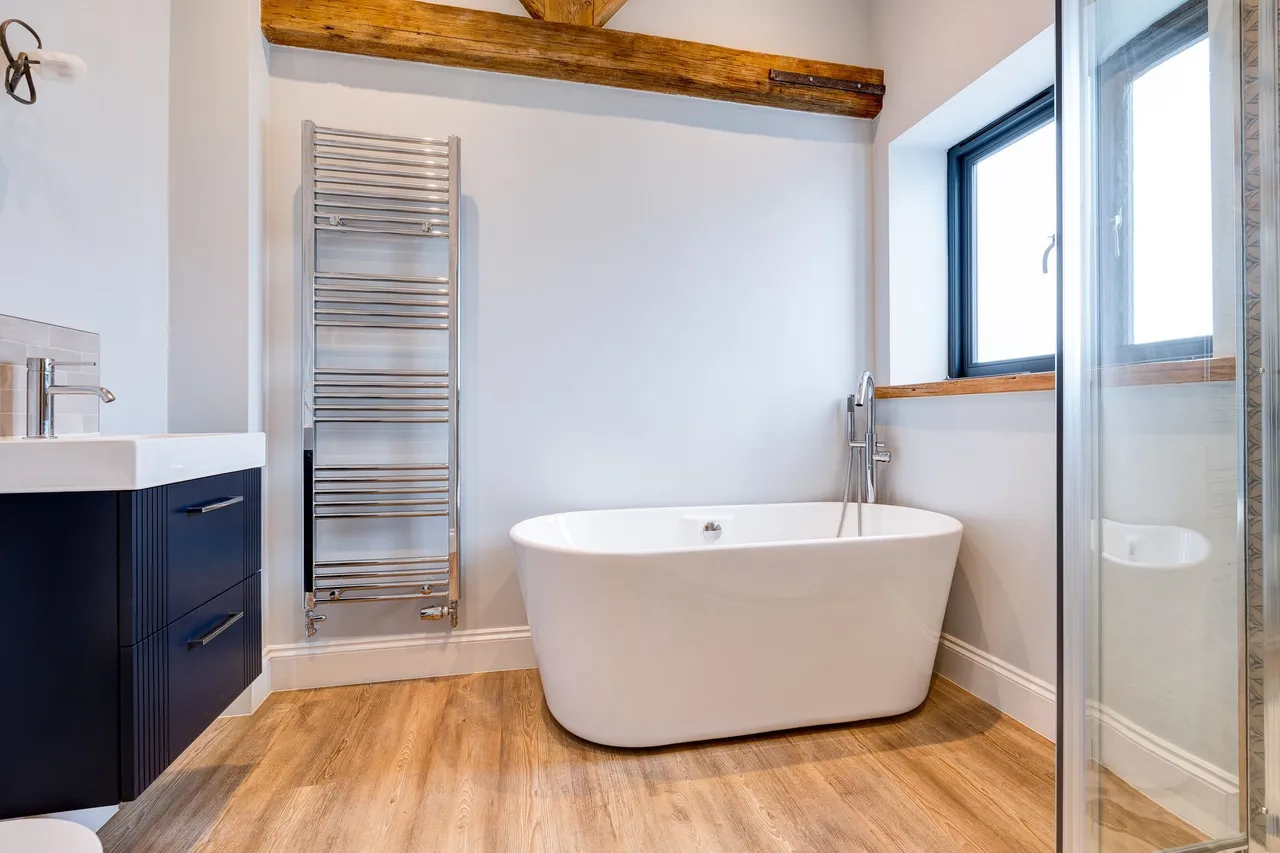 Overfields Barn, Belvoir Road, Redmile NG13, photo 14