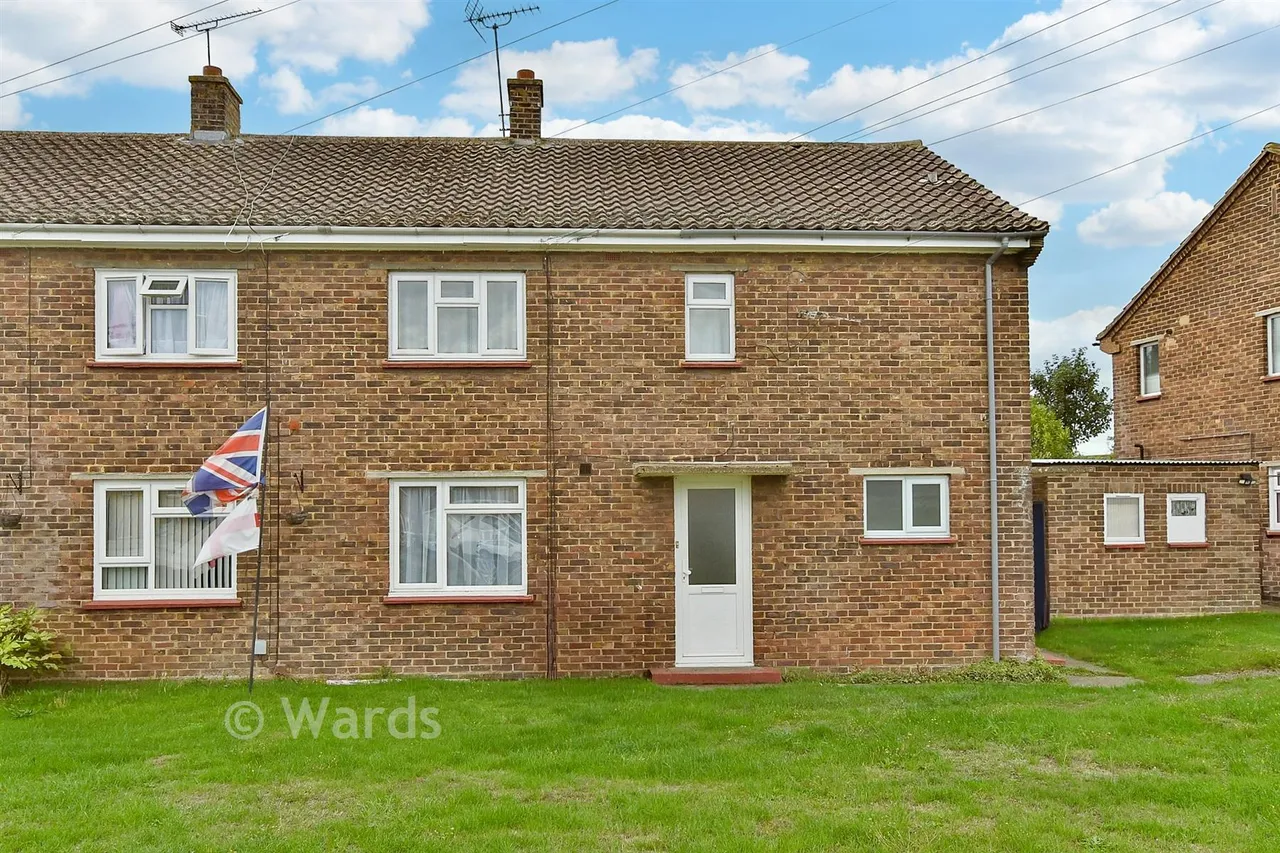 1 bed flat for sale, Kent Avenue, Sittingbourne, ME10