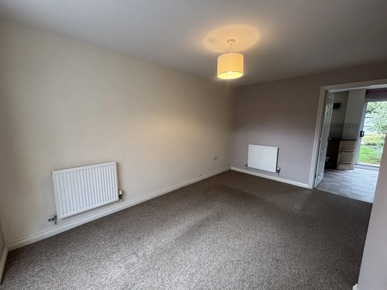 Newbury Avenue, Calne, photo 2