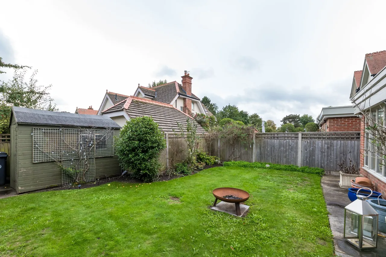 Heyes Lane, Alderley Edge, photo 22