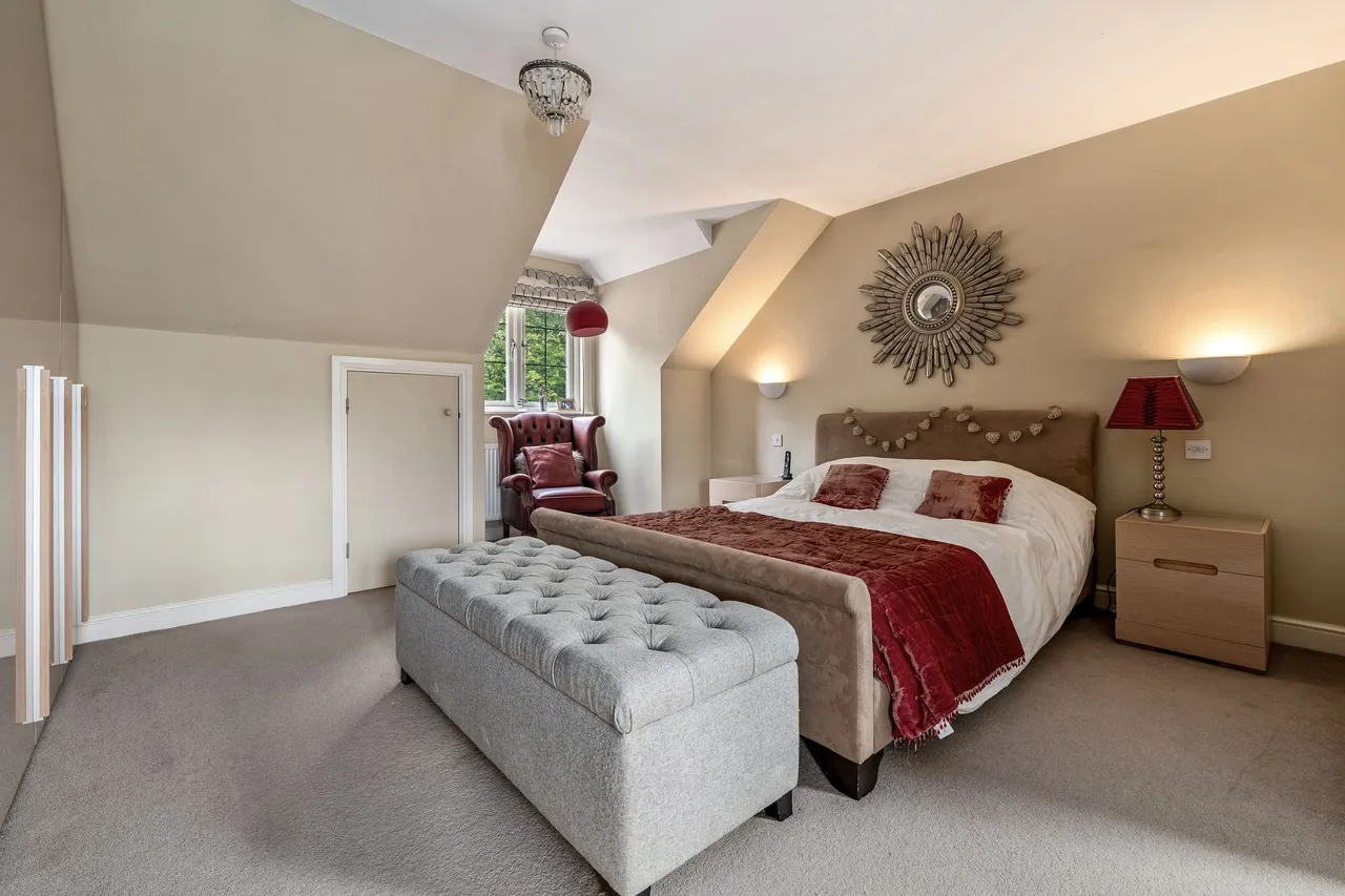 Heyes Lane, Alderley Edge, photo 13