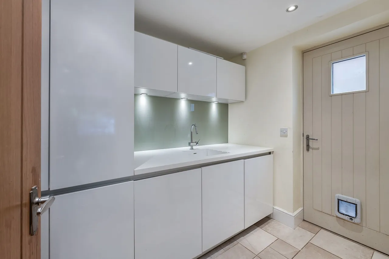 Heyes Lane, Alderley Edge, photo 12