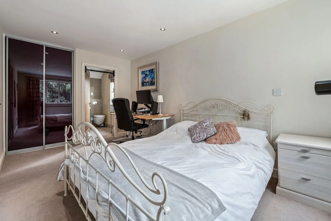 Heyes Lane, Alderley Edge, photo 18