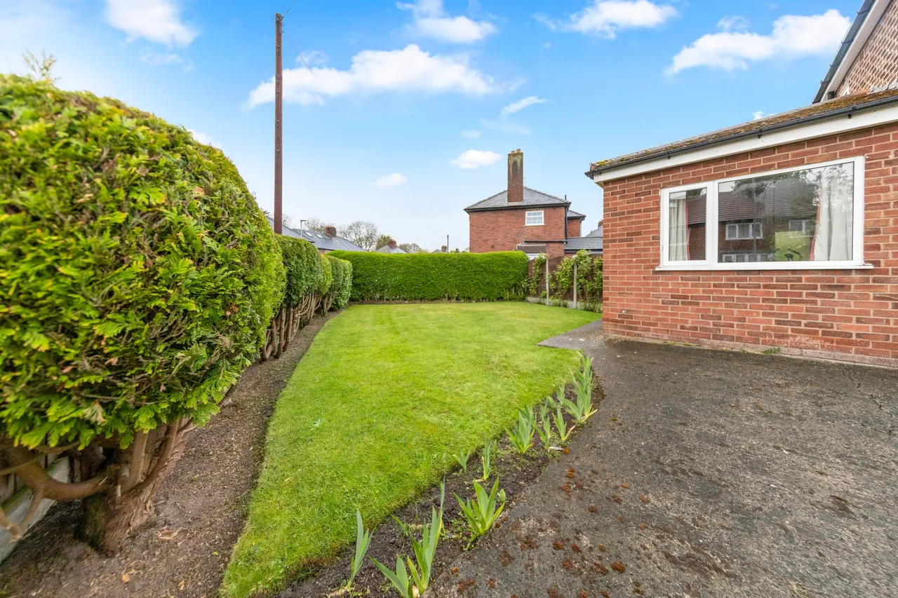 Highfield Avenue, Great Sankey, Warrington, Warrington, WA5 2TW, photo 21