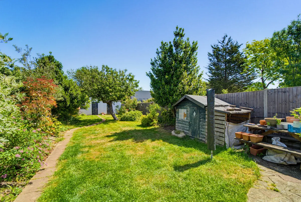 Bennetts Avenue, Greenford, UB6, photo 16