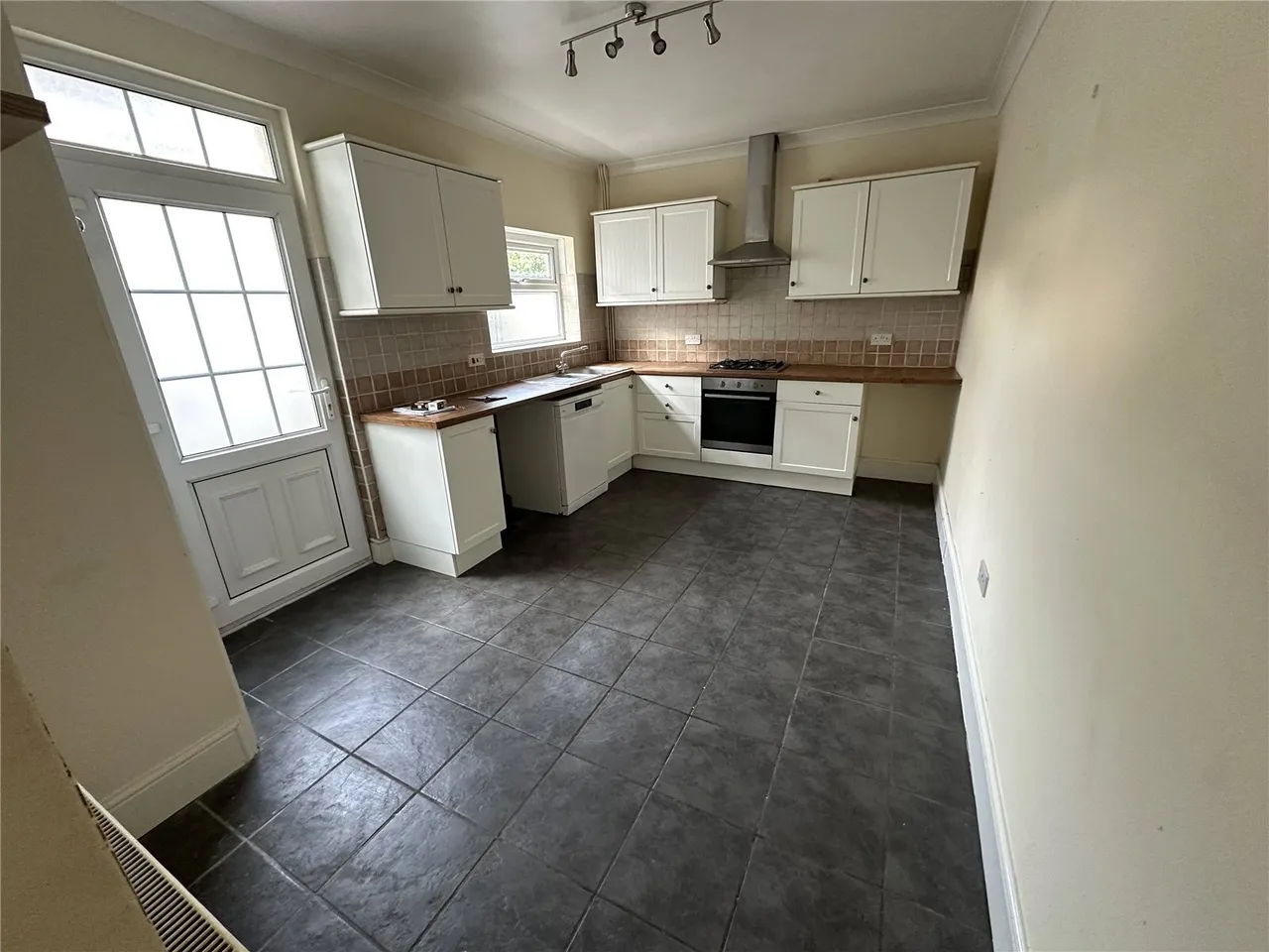 Coldstream Street, Llanelli, SA15, photo 7
