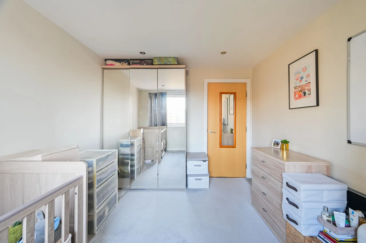 229 Berglen Court, 7 Branch Road, London, photo 9