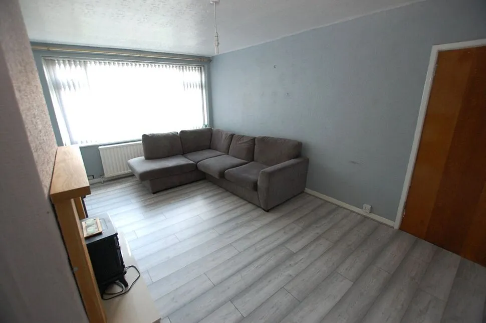 Broadway, Chadderton, OL9, photo 4