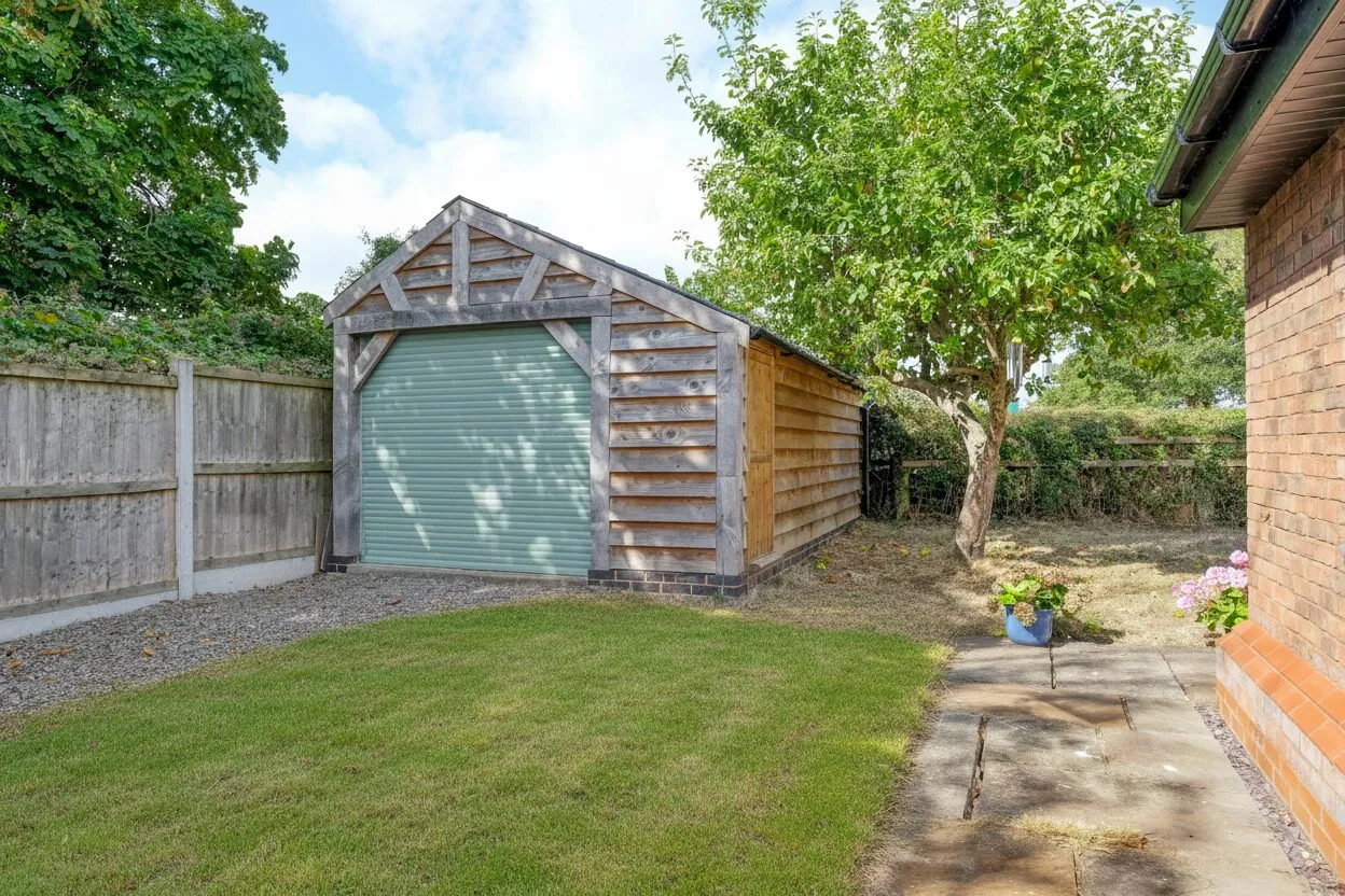 Church Road, Bradley Green, B96, photo 10