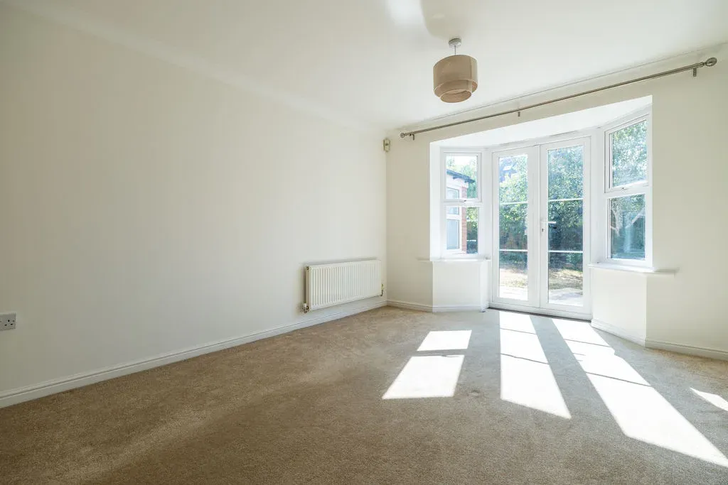 Ultra Avenue, Bletchley, Milton Keynes, Buckinghamshire, MK3 6GY, photo 19