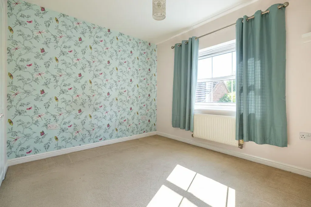 Ultra Avenue, Bletchley, Milton Keynes, Buckinghamshire, MK3 6GY, photo 11