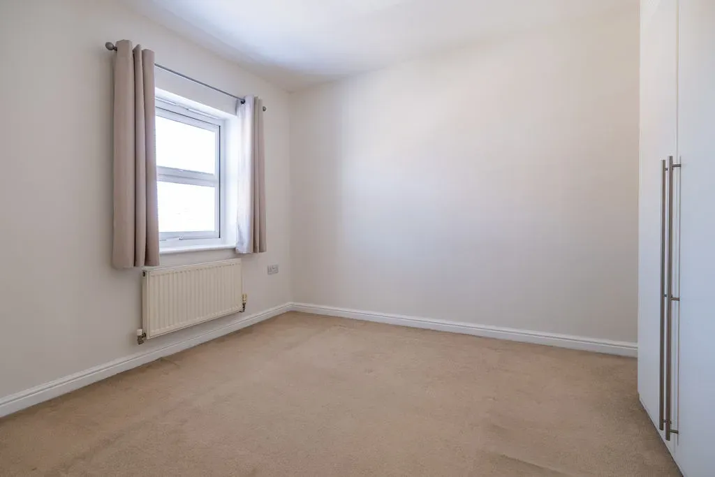 Ultra Avenue, Bletchley, Milton Keynes, Buckinghamshire, MK3 6GY, photo 12